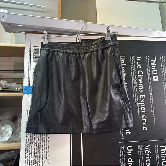 BABATON Faux Leather Mini Skirt XS - Picture 1 of 5